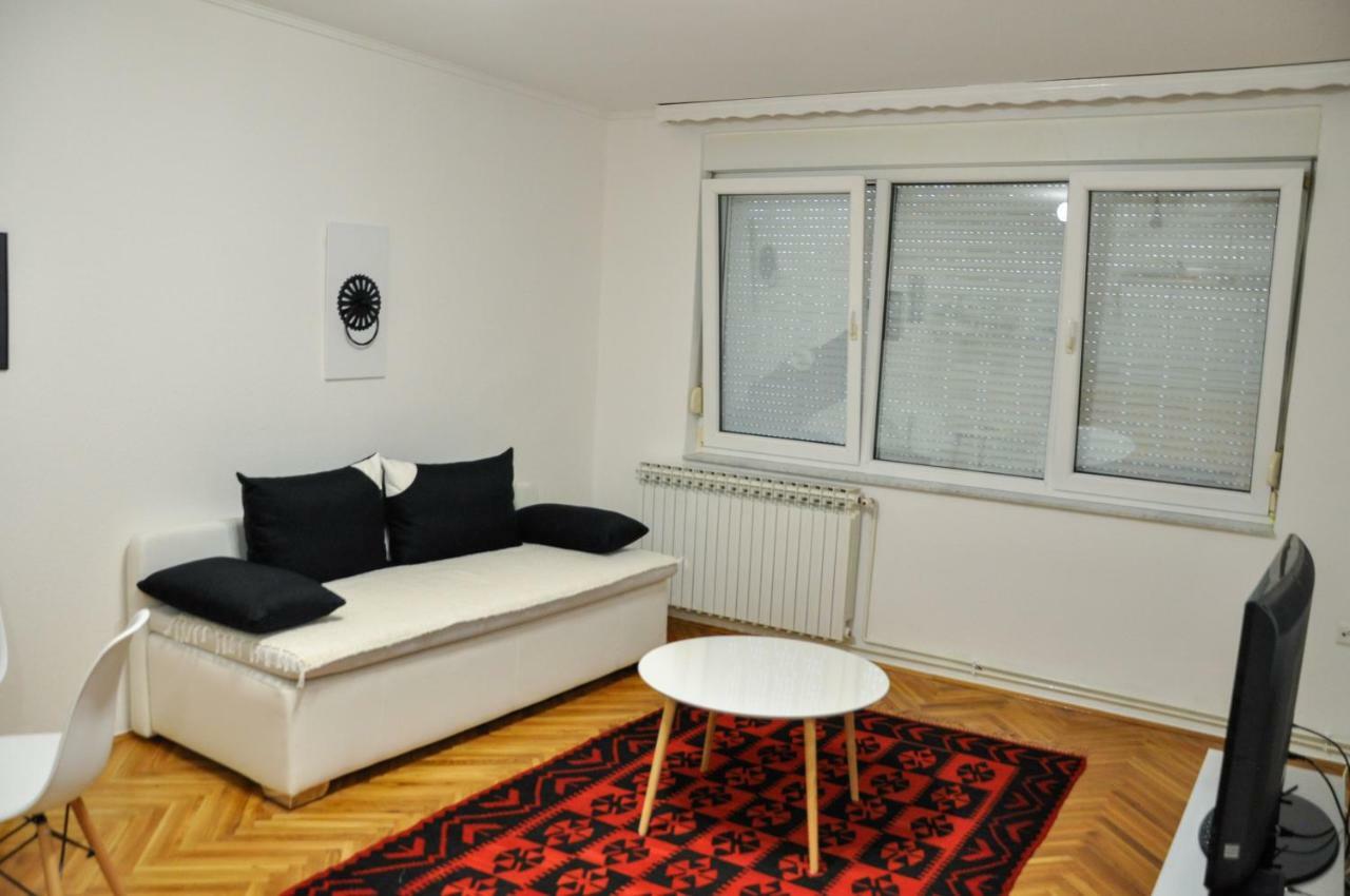 Zvekir - Old Town Apartment SJJ Buitenkant foto