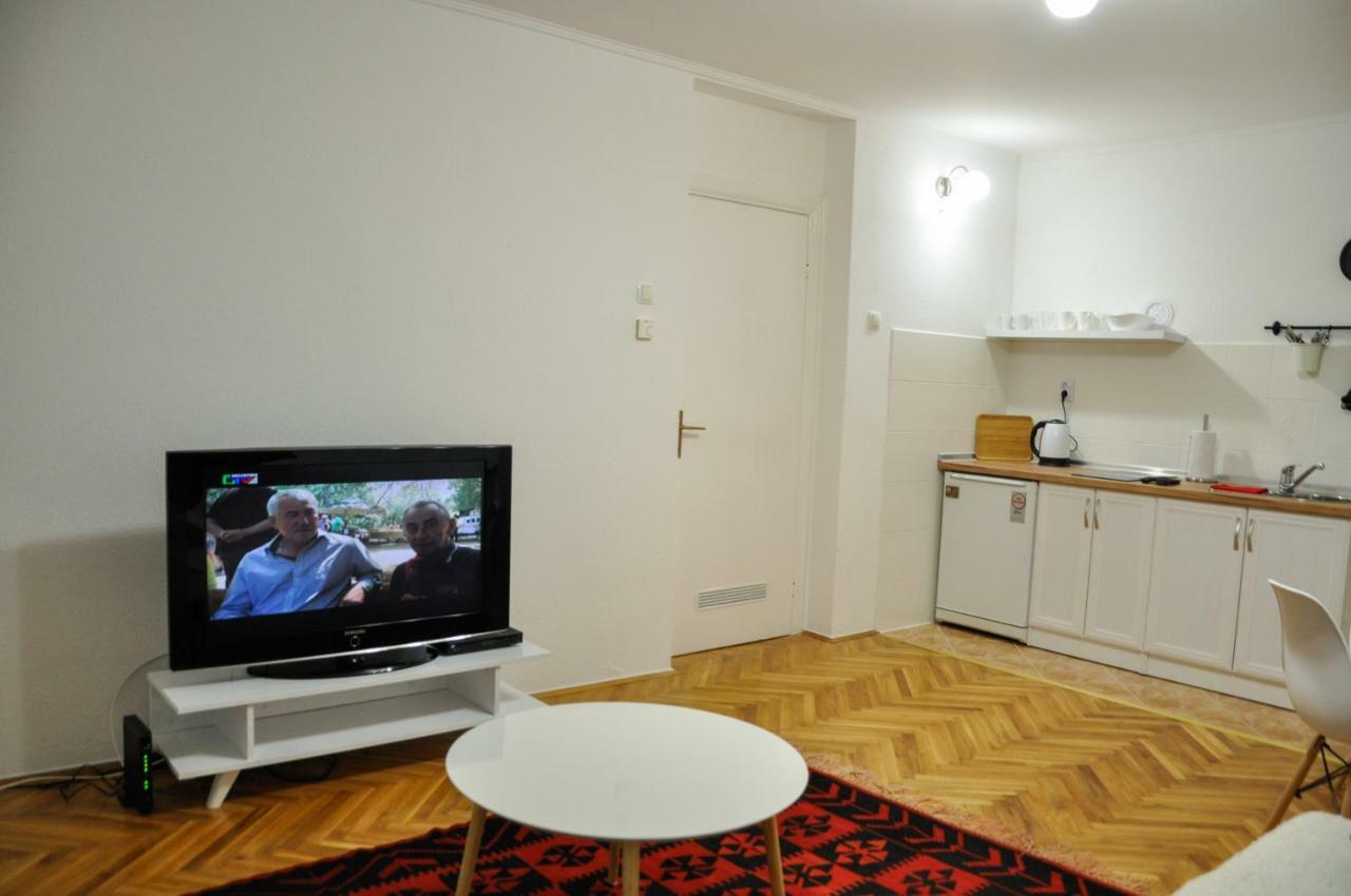 Zvekir - Old Town Apartment SJJ Buitenkant foto